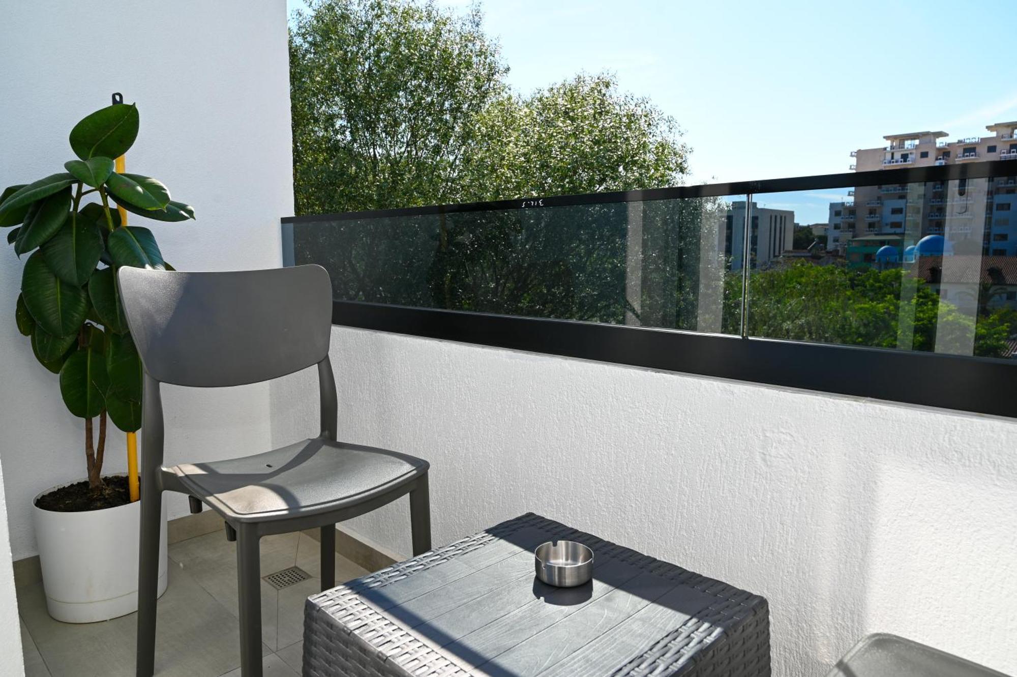 Vila Aaron Durres Exterior photo