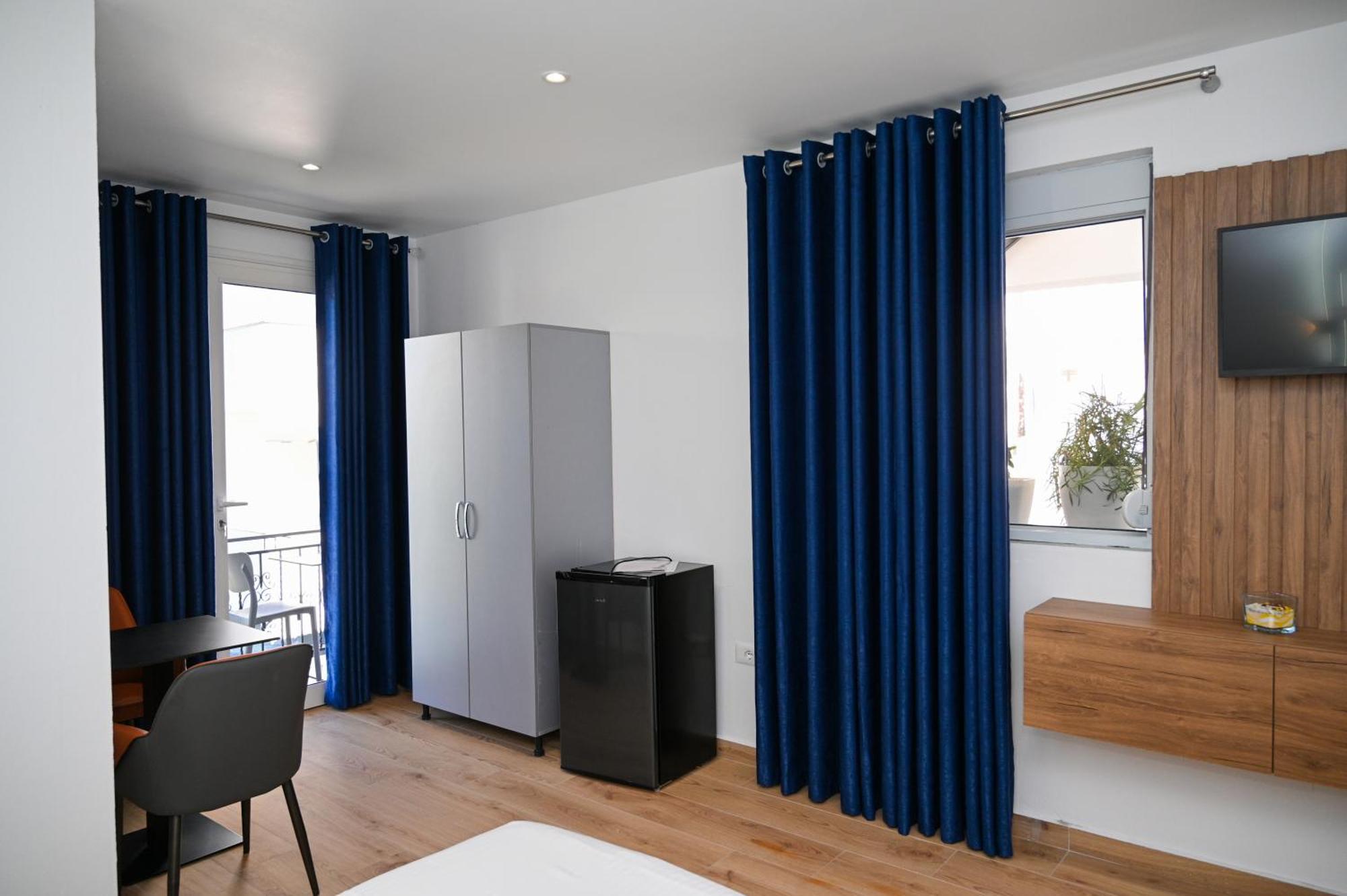 Vila Aaron Durres Exterior photo