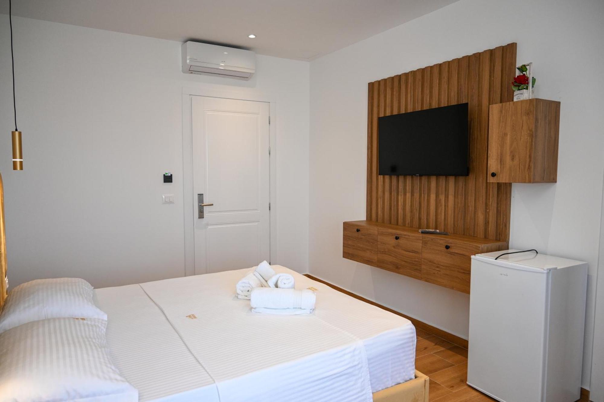 Vila Aaron Durres Exterior photo